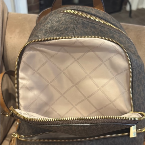 Michael Kors Monogram Backpack - New Without Tags - Picture 9 of 14